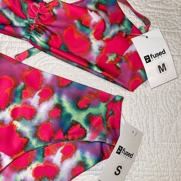 Fused Hawaii bikini set - Picture 3 of 5